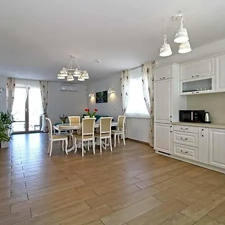 Elegant With Private Pool In Hotel *