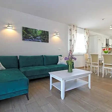Elegant With Private Pool In * Bale