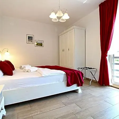Hotel Elegant With Private Pool In *