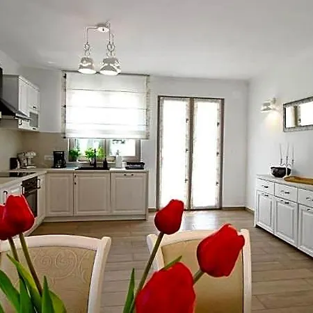 Elegant With Private Pool In * Bale