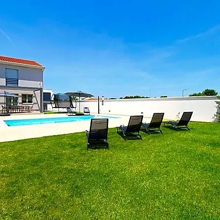 Hotel Elegant With Private Pool In Bale