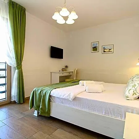 Elegant With Private Pool In Hotel